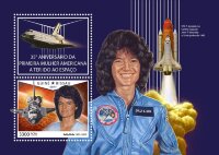 Гвинея-Биссау, 2018. (gb18610) Космос, первый американский космонавт - женщина (мл+блок)   